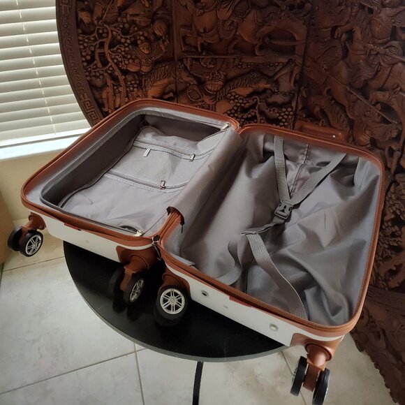 New 20" White & Cognac Brown Carry-On Luggage Suitcase Spinner Wheels - Picture 4 of 8